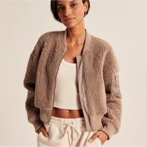 Abercrombie&Fitch Medium Teddy Sherpa Soft Sueded Lined Tan Zip Up Bomber Jacket
